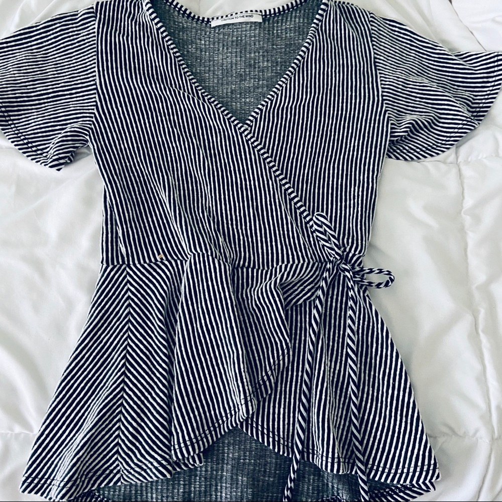 Striped Bow Tie Top Size Small
